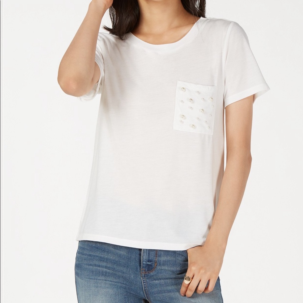 NWT Imitation Pearl super soft pocket tee!